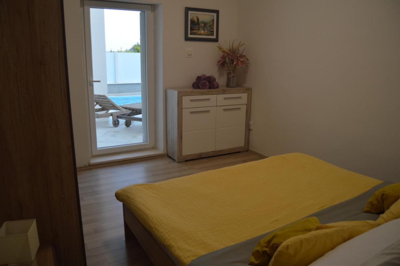 Appartamento Lipa Mare Solin Esterno foto